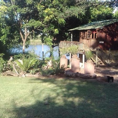 Hippo Retreat & Tiger Fishing Komatipoort Exterior photo