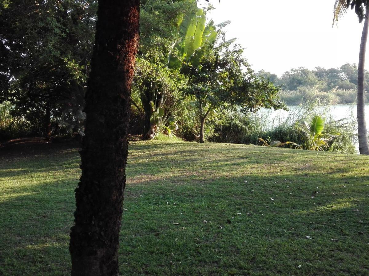 Hippo Retreat & Tiger Fishing Komatipoort Exterior photo